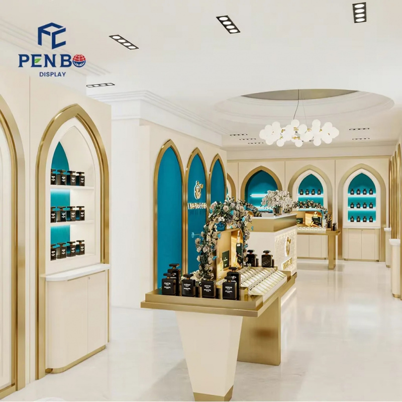 Perfume In Fragrance Shop - Conception et fabrication de mobilier de